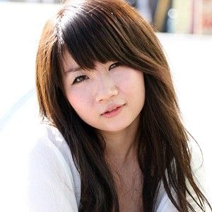 緊貼素人 知里